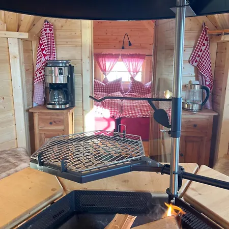 Grillkota Holzhuette Lauenburg