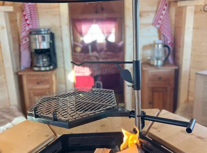 Grillkota Holzhuette Luxe tent *