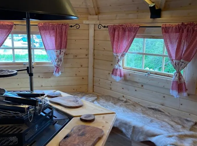 Grillkota Holzhuette * Lauenburg
