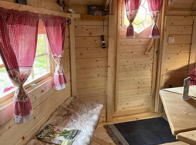 Grillkota Holzhuette Luxe tent *