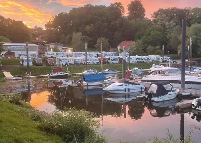 Grillkota Holzhuette * Lauenburg
